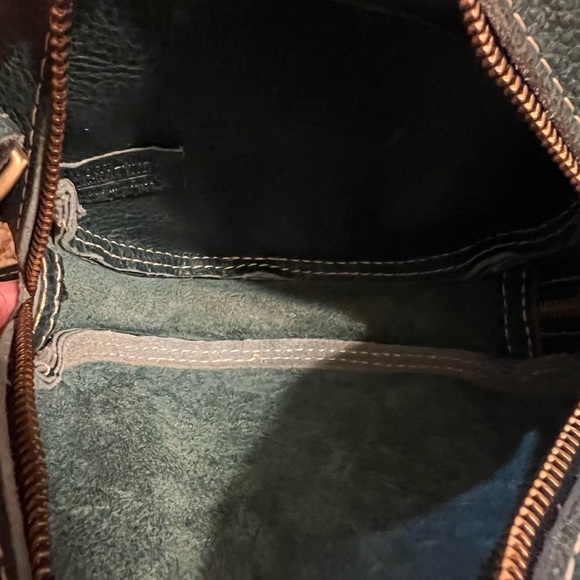 Portland Leather Goods Lagoon Small Circle Crossbody - Picture 7 of 13